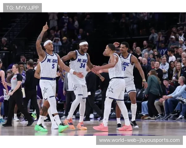 勇士震撼转会豪门争相出手教练秘——体育圈的“秘密武器”引爆全民热议