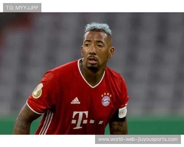 拜仁训练计划：传球选择与跑位配合成为每日任务清单