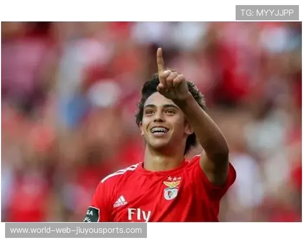 阿贾克斯锁定英冠爆破式边路天才：未来足坛新星崛起记