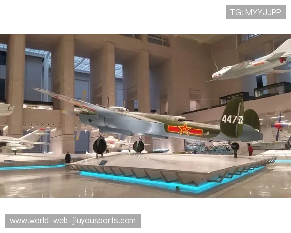 德甲包袱？金色侦察机难获一分钟出战机会，金色轰炸机 金色侦察机